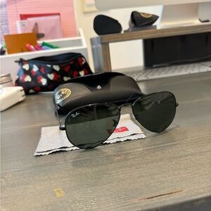 Ray-ban black Aviator sunglasses